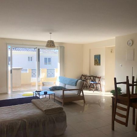 Tranquil Country Condo Larnaca Chambre photo
