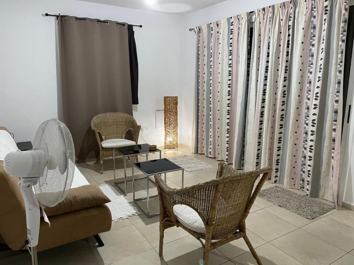 Tranquil Country Condo Larnaca Chambre photo